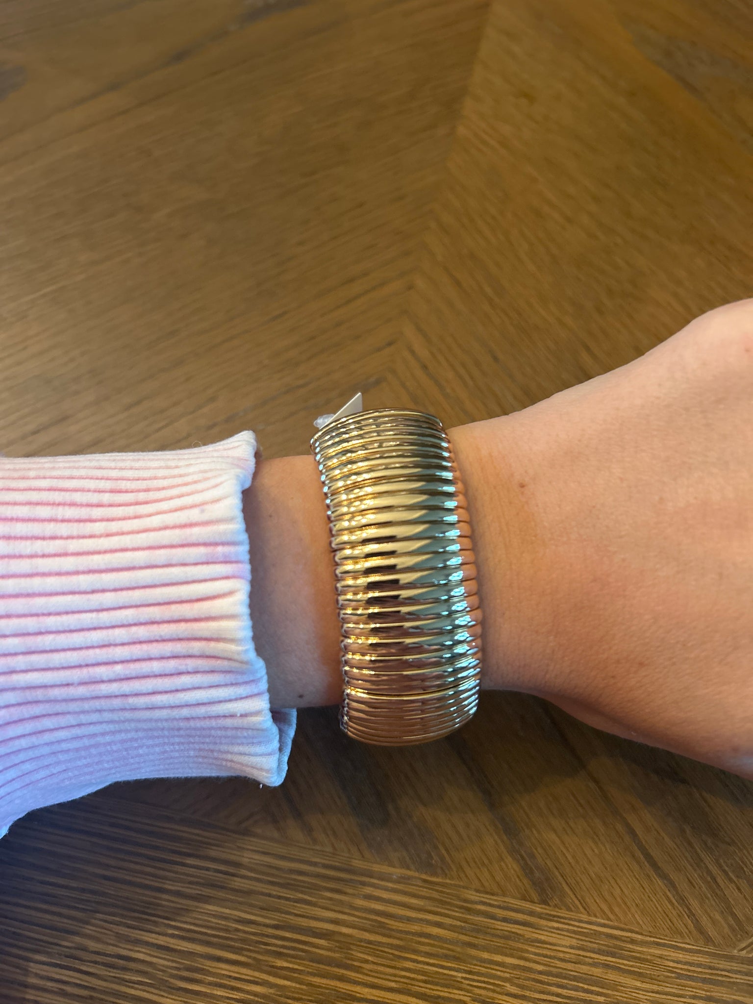 Cobra Gold Bangle Bracelet