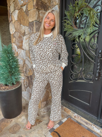 Dream Big Cream & Brown Leopard Crew Neck With Pink Bow Detail & Sweatpants Set